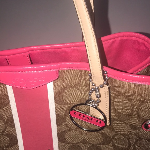 Coach Shoulder Bag - Picture 11 of 11